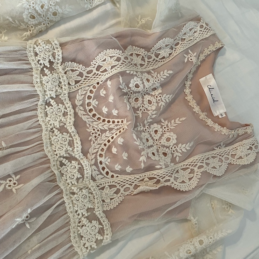 Lacey elegant cream dress for photoshoots